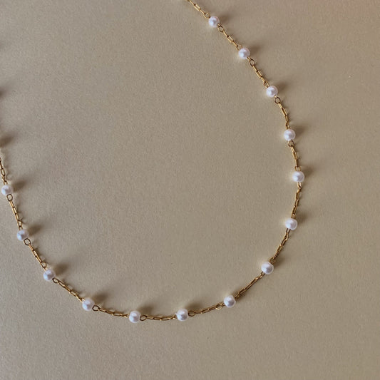 Scattered Pearl Chain